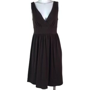 TOMMY BAHAMA BROWN SLEEVELESS SURPLICE DRESS‎